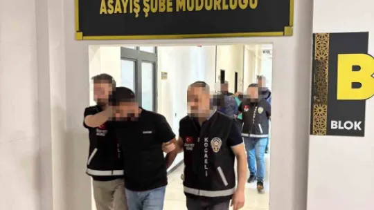 Otomobil kurşun yağmuruna tutulmuştu: 5 şüpheli yakalandı