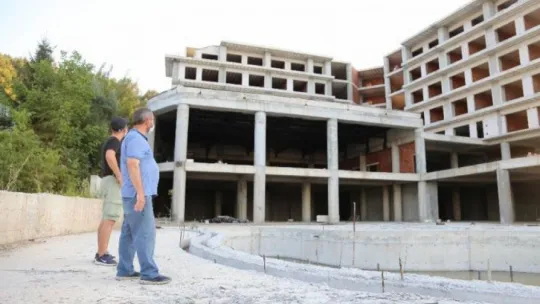 Suud rejiminin tehditleri Kocaeli'deki oteli yarım bıraktı!