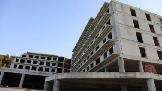 Suud rejiminin tehditleri Kocaeli'deki oteli yarım bıraktı!