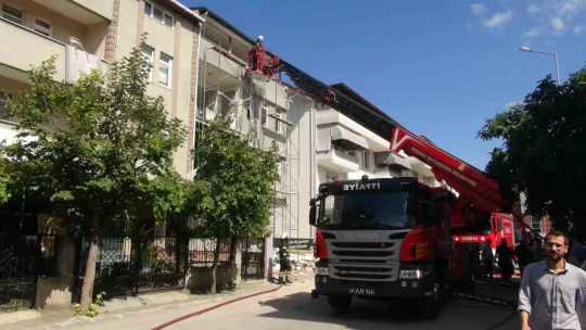 İzmit'te korkutan yangın!