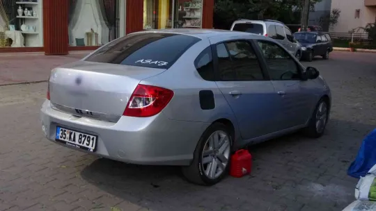 Takip ettiği husumetlisinin benzini bitince pompalı tüfekle ateş etti