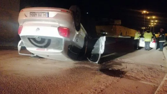 Takla atan araçtan yara almadan çıktılar, 3 bin 150'şer TL kısıtlama cezası yediler!