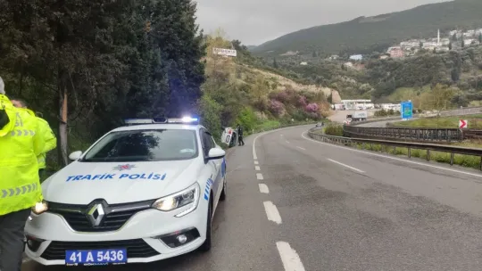 Takla atan otomobilden burnu bile kanamadan çıktı
