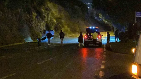 Takla atan otomobilden burnu bile kanamadan çıktı