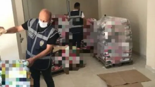 Taklitçilere polis baskını!