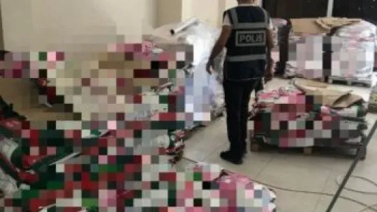 Taklitçilere polis baskını!