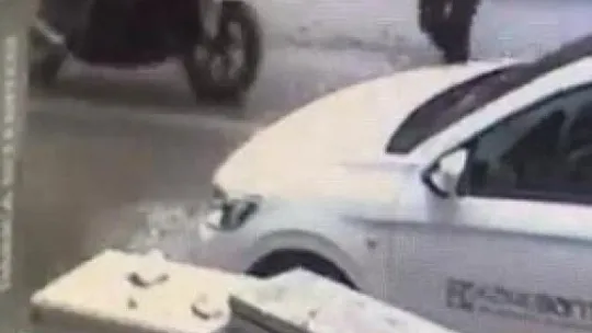 Taksicinin öldüğü kaza anları kamerada!