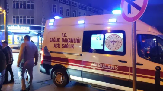 Tali yoldan çıkan otomobille çarpıştı