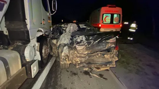 200 metre sürüklenen otomobilden sağ çıktı