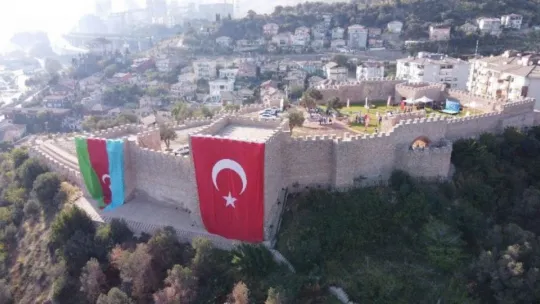 Tarihi Hereke Kalesi 5 yıl süren restorasyon sonrası turizme kazandırılıyor