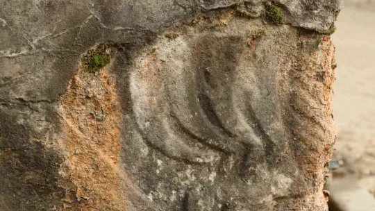Tarihi lahit, köyün çeşmesi oldu