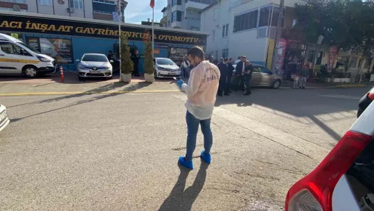 Tartıştığı 2 kadını tabancayla vurdu