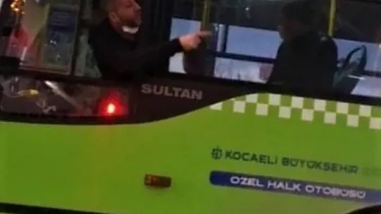 Tartıştığı halk otobüsü sürücüsüne copla saldırdı