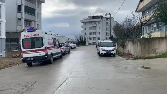 İzmit'te karı koca kavgasında kan aktı! Kocasını bıçakladı