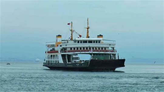 Tatilciler dönüş yolunda feribotlarda yoğunluk oluşturdu