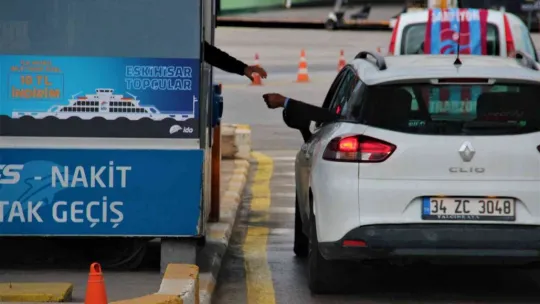 Tatilciler dönüş yolunda feribotlarda yoğunluk oluşturdu