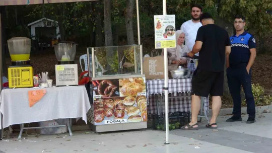 Tavuklu pilav yiyen 20 kişi hastanelik oldu