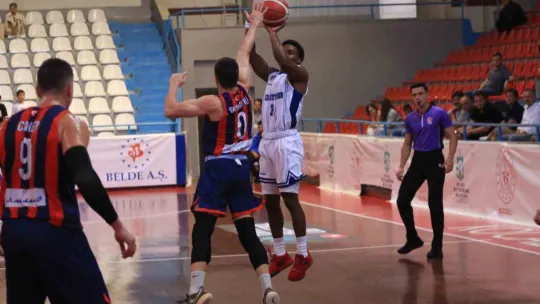 Kocaeli BŞB Kağıtspor evinde mağlup oldu: 74 84
