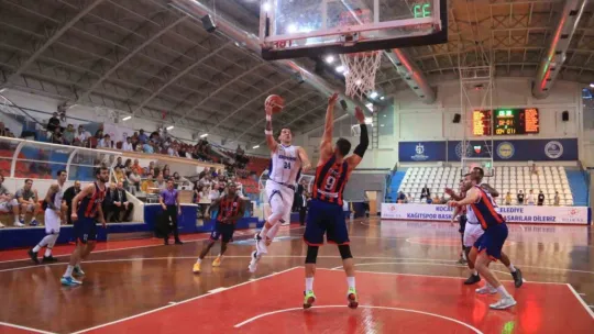 Kocaeli BŞB Kağıtspor evinde mağlup oldu: 74 84