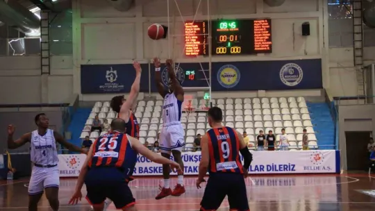 Kocaeli BŞB Kağıtspor evinde mağlup oldu: 74 84