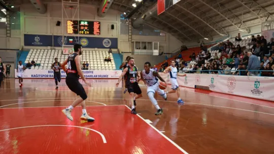 Kocaeli BŞB Kağıtspor evinde mağlup oldu: 80-81