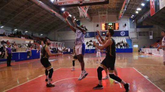Kocaeli BŞB Kağıtspor evinde mağlup oldu