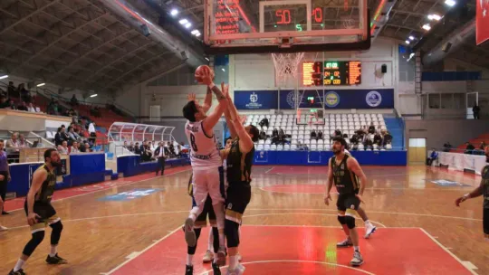 Kocaeli BŞB Kağıtspor evinde mağlup oldu
