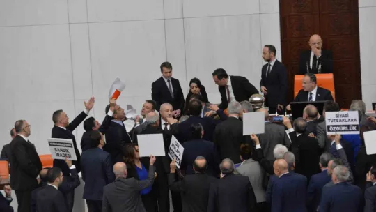 TBMM Genel Kurulu'nda gerginlik!