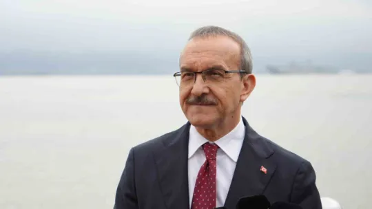 TCG Anadolu'ya ziyaretçi akını