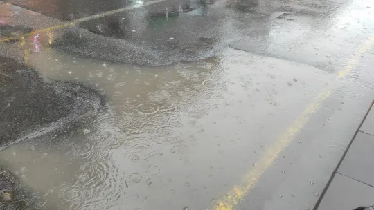 Kuvvetli yağış hayatı olumsuz etkiledi