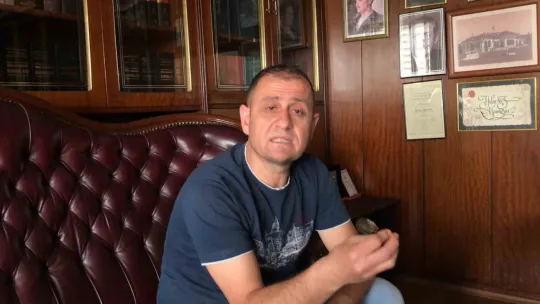 Teleferikte ailesiyle mahsur kalan makine teknisyeni uyarmış!