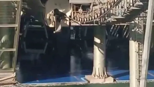 Teleferikte meydana gelen aksama nedeniyle havada asılı kaldılar