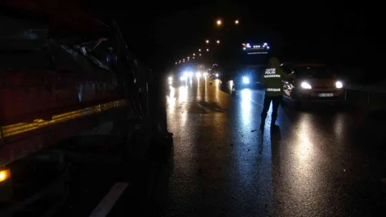 Kocaeli TEM'de zincirleme kaza!