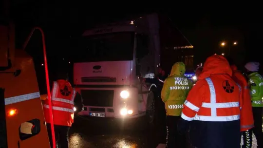 Kocaeli TEM'de zincirleme kaza!