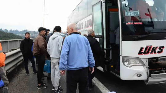 TEM'de 23 araç kazaya karıştı: 11 yaralı