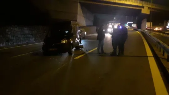 TEM'de 4 araç zincirleme kaza yaptı!