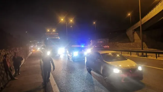 TEM'de 4 araç zincirleme kaza yaptı!