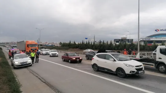 TEM'de zincirleme kaza: 3 yaralı