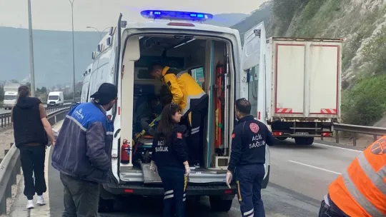 TEM'de 7 aracın karıştığı zincirleme kazada can pazarı