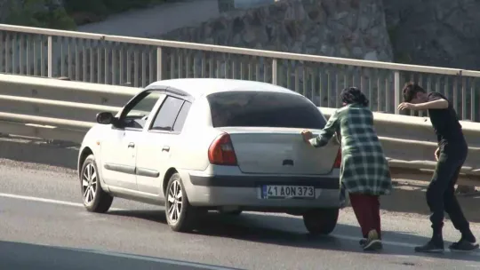 TEM'de bayram trafiği yoğunluğu havadan görüntülendi