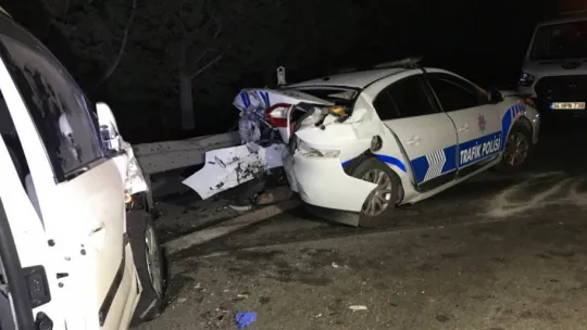 TEM'de göçmenleri taşıyan aracın karıştığı kazada 1 tutuklama