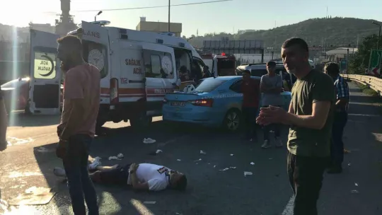 TEM'de korkunç kaza: yaralılar var