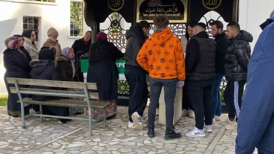 Feci şekilde can veren arkadaşlar son yolculuğuna uğurlandı