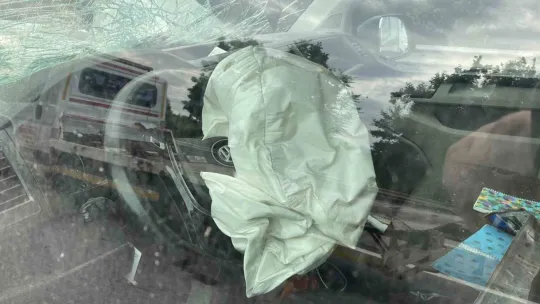 TEM'de minibüs hafif ticari araca çarptı: 2 ölü, 4 yaralı