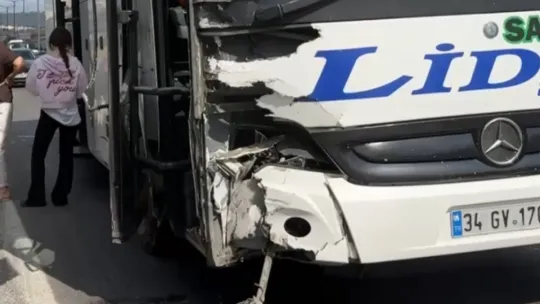 TEM'de otobüs ile otomobil çarpıştı: 3 yaralı