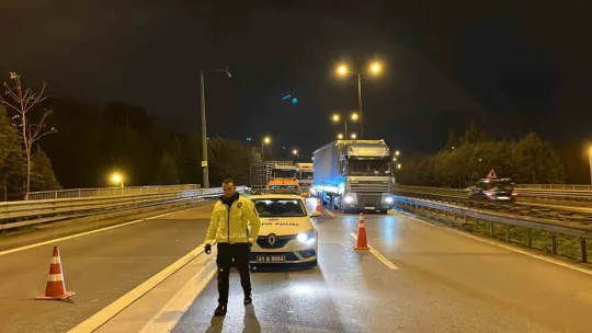 TEM'de tır dorsesinde patlama