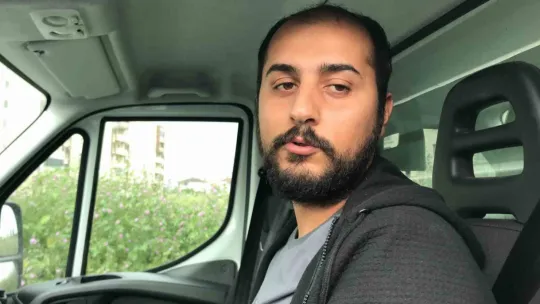 TEM'de tır makaslayınca trafik durdu, araçlar kontak kapattı