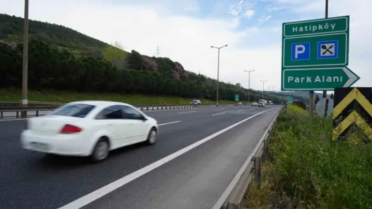 Yola çıkacaklar dikkat! TEM'de trafik nasıl?