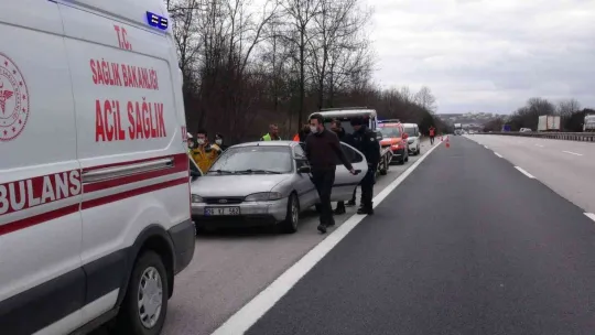 Duran otomobil içinde ölü bulundu