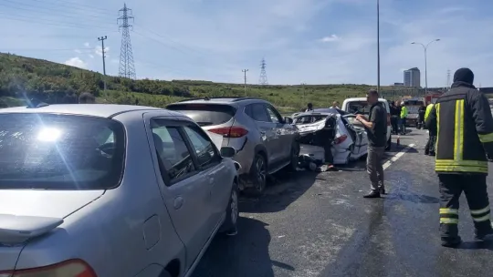 TEM'de zincirleme kaza: 10 yaralı